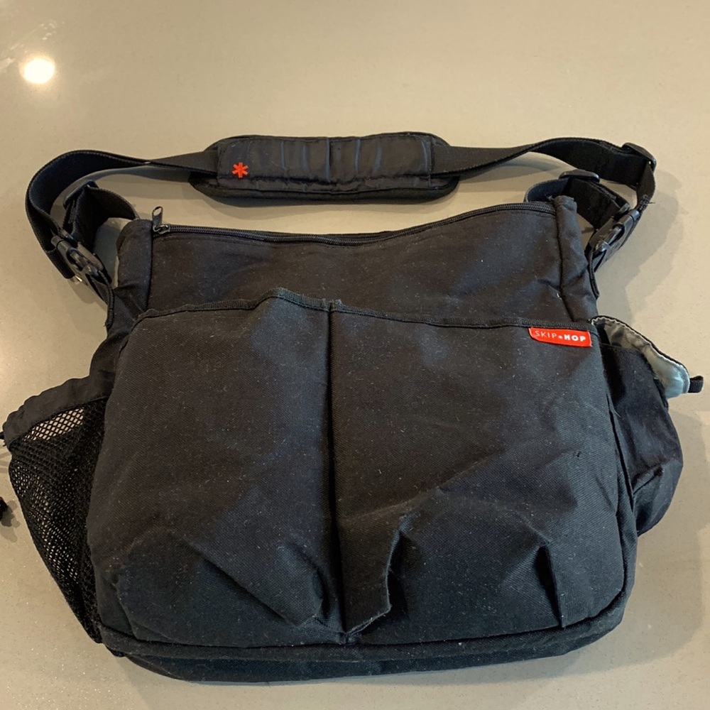 Skip hop diaper bag